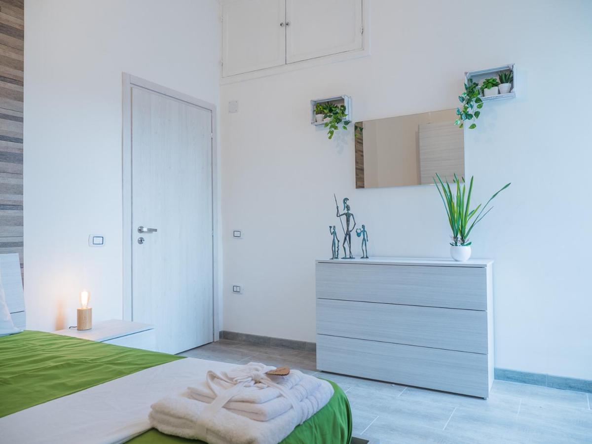 Ferienwohnung Chiaia Premium Flat, Naples Center, Near Seaside Exterior foto